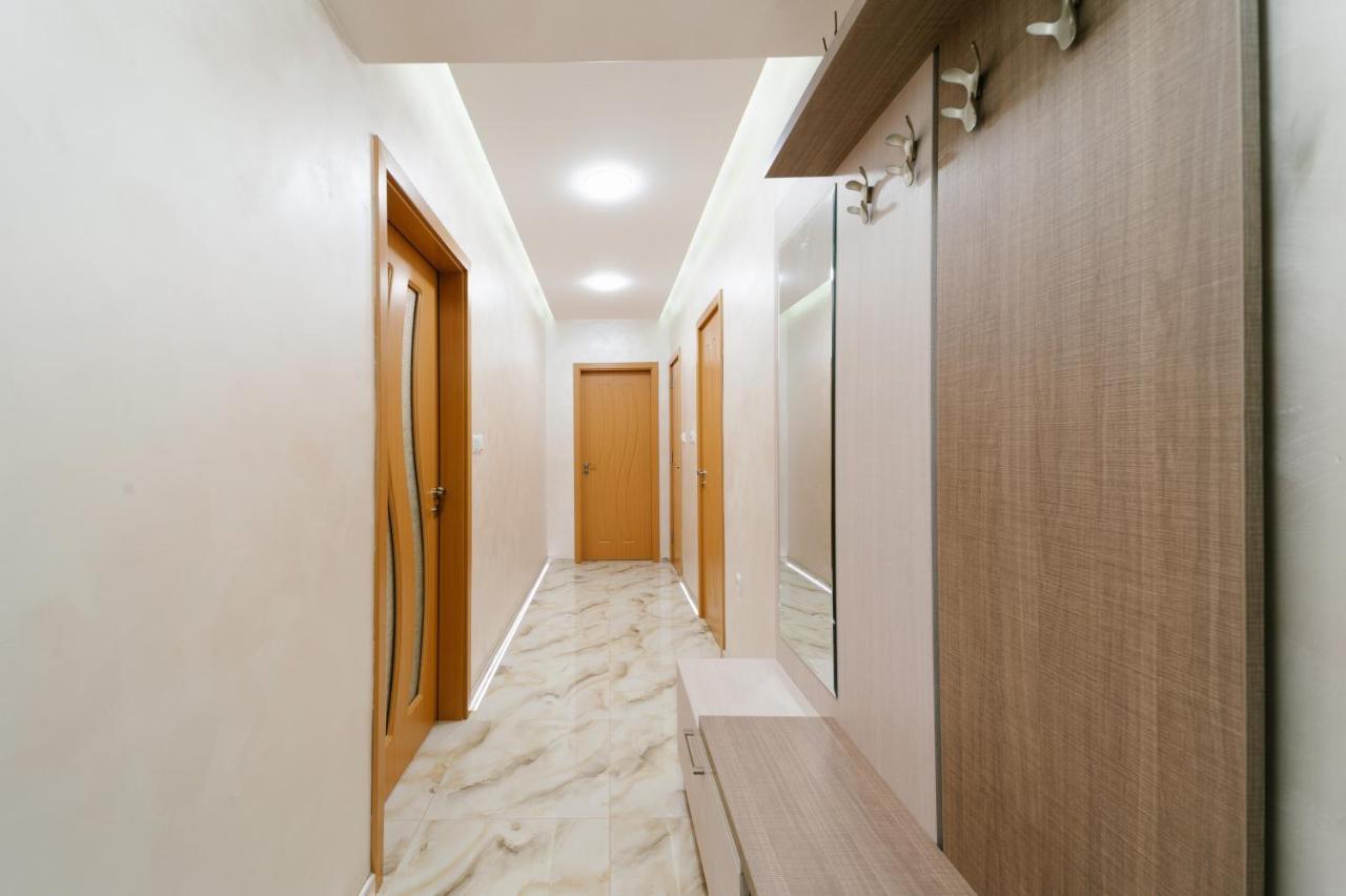 Апартамент За Гости Веси Burgas Stad Buitenkant foto