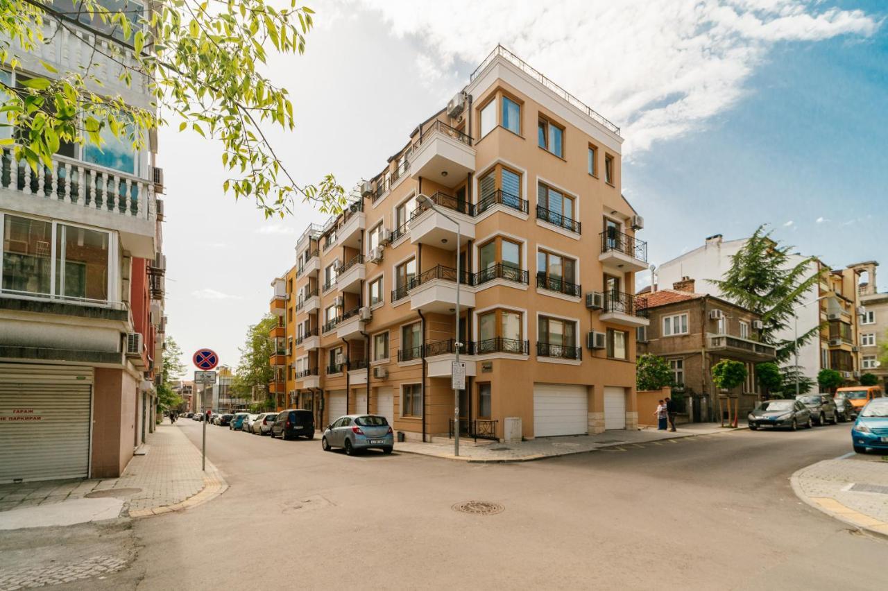 Апартамент За Гости Веси Burgas Stad Buitenkant foto